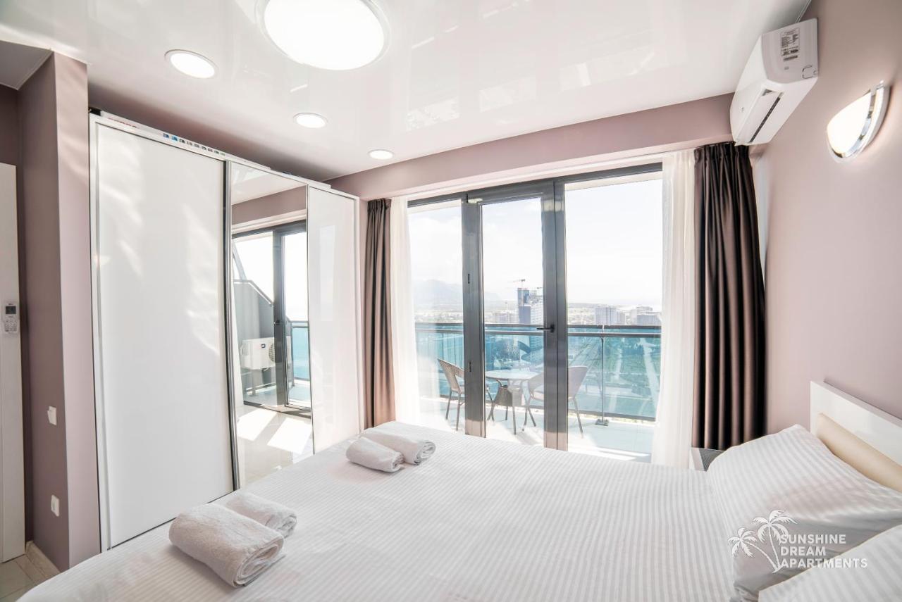 Sunshine Apartments Orbi Beach Tower Batumi Bagian luar foto