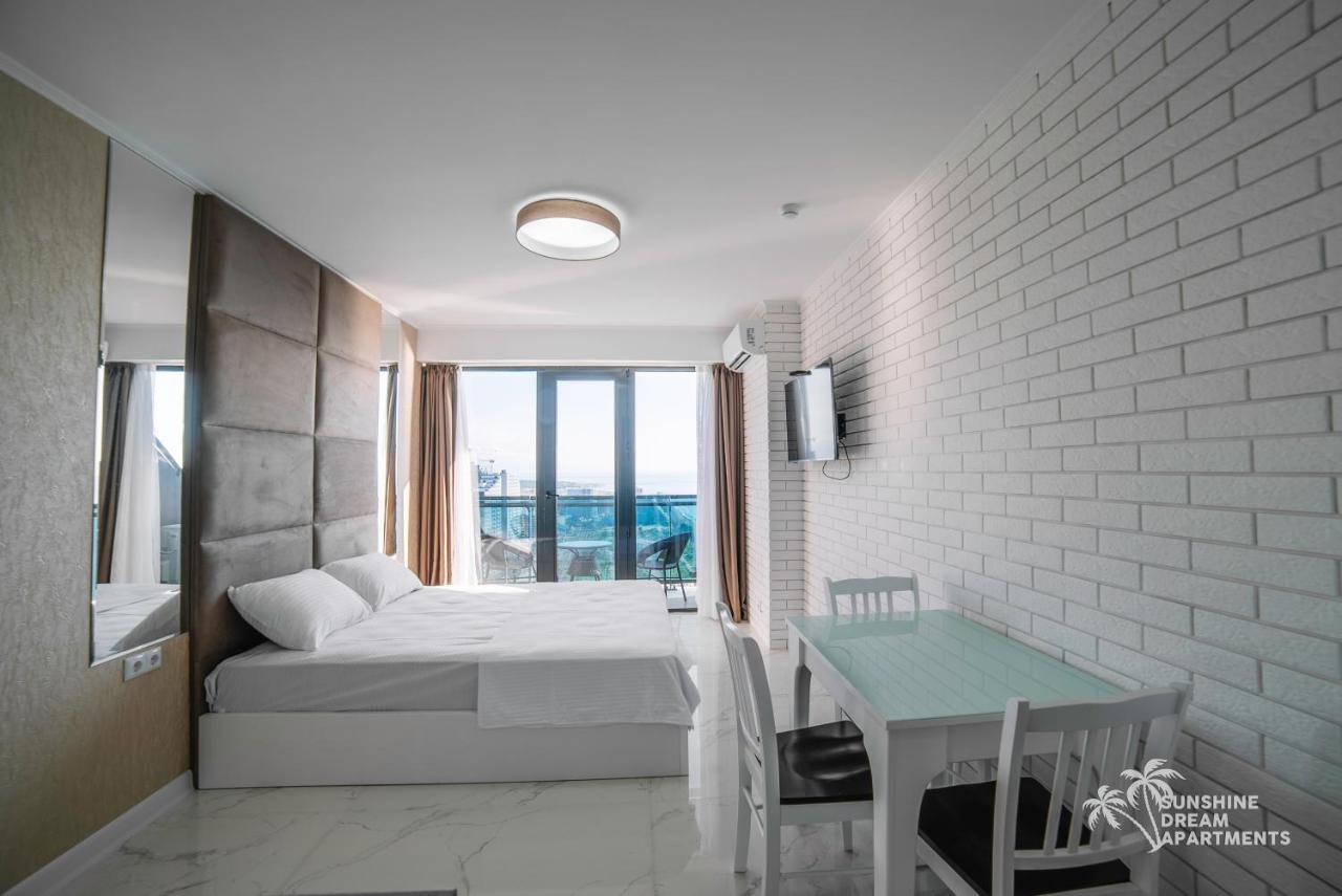 Sunshine Apartments Orbi Beach Tower Batumi Bagian luar foto